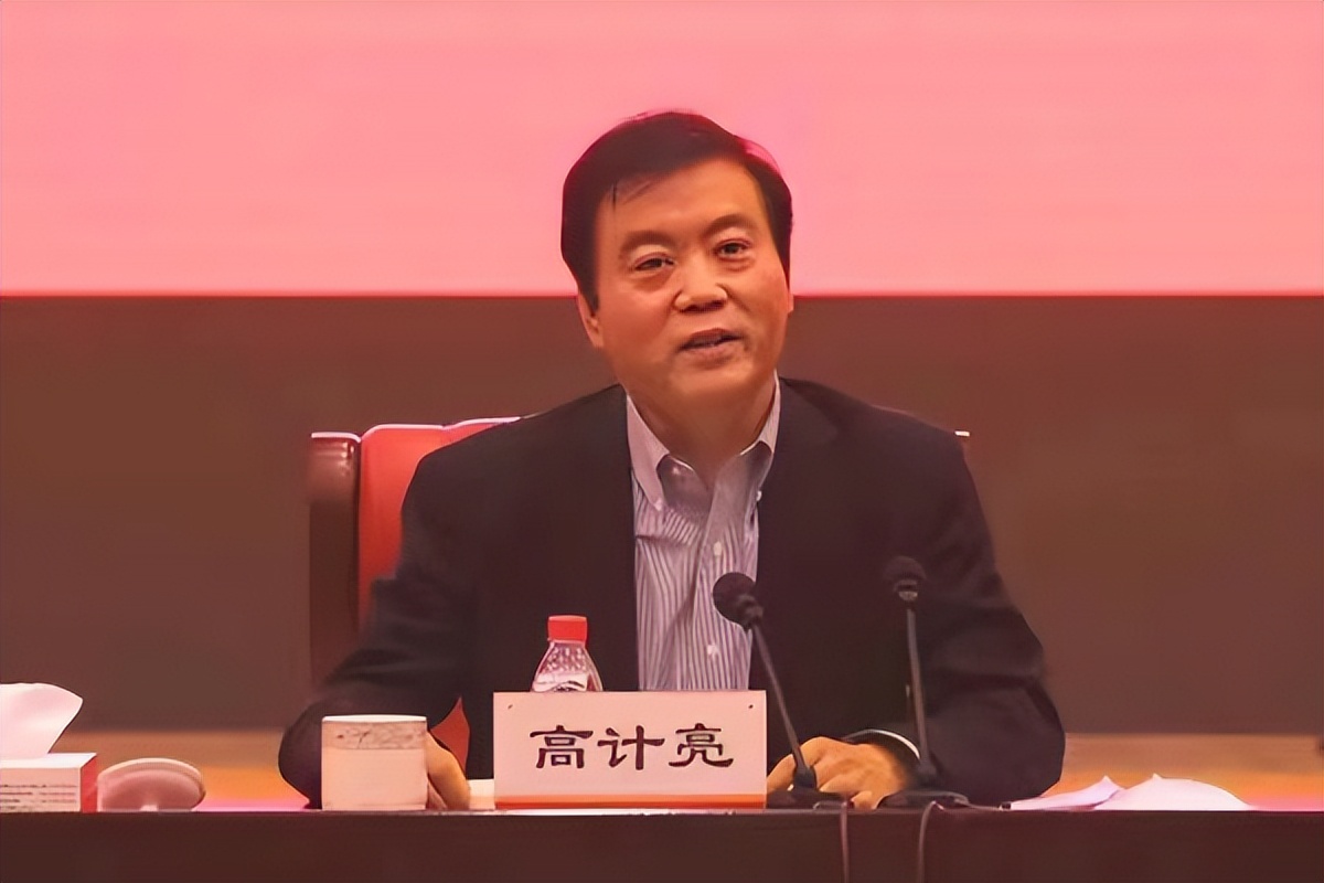 山西银行在襄垣融汇村镇银行召开村镇银行公司治理及业务发展座谈会